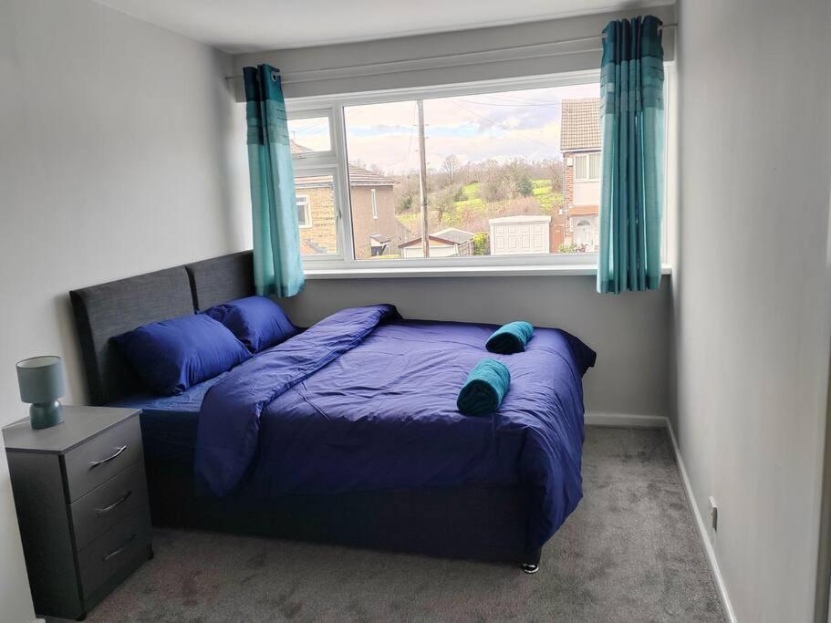 דירות Cosy Brighouse 3 Bed House-Great For Contractors מראה חיצוני תמונה