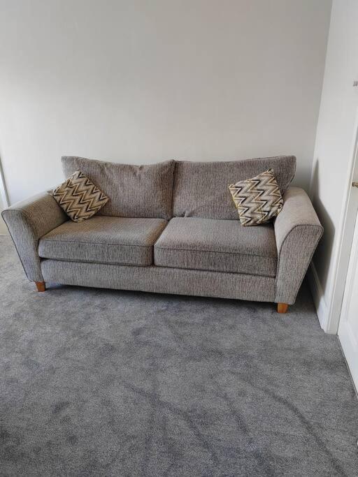 דירות Cosy Brighouse 3 Bed House-Great For Contractors מראה חיצוני תמונה