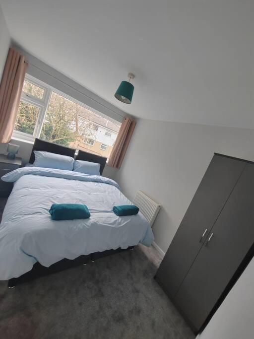 דירות Cosy Brighouse 3 Bed House-Great For Contractors מראה חיצוני תמונה